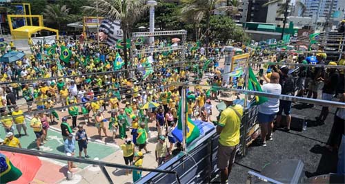 Manifestantes em Maceió pedem anistia para condenados dos atos de 8 de janeiro