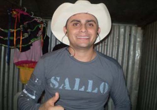 Bandidos invadem galpão de cantor na Barra Nova e levam equipamentos