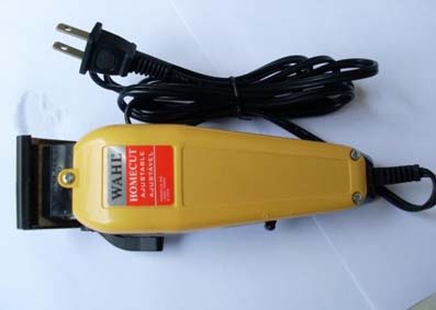 Cabeleleiro morre após choque em máquina de cortar cabelo