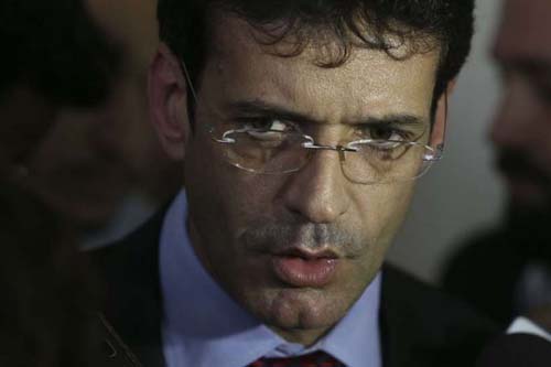 Em dois anos, Ministro do Turismo elevou em 280% dinheiro guardado em casa