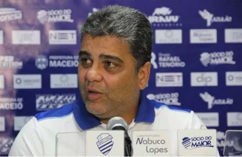 Marcelo Cabo fecha com Chape e CSA busca novo técnico para temporada