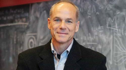 Cientista brasileiro recebe prêmio 'Nobel da espiritualidade'