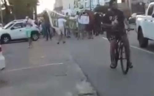 Marcha da Maconha reúne manifestantes em Maceió