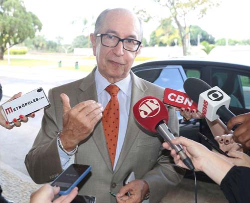 Dedução de despesas médicas do IR terá teto, e não vai acabar, diz secretário da Receita