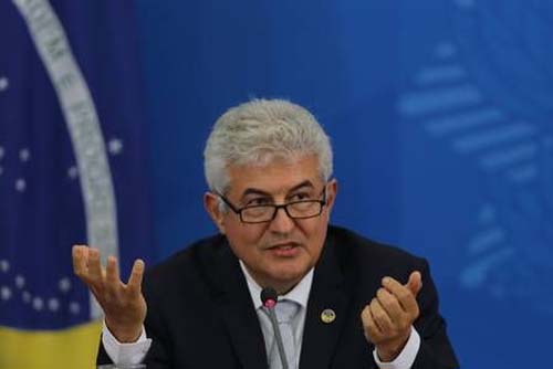 Governo brasileiro diz que vermífugo reduz carga viral do coronavírus