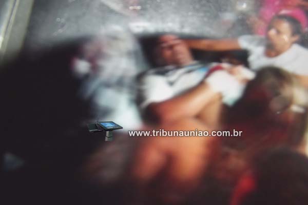 Aposentado atira em laboratorista da Prefeitura apos discussão: vitima e acusado são vizinhos e existia rixa entre as duas familias