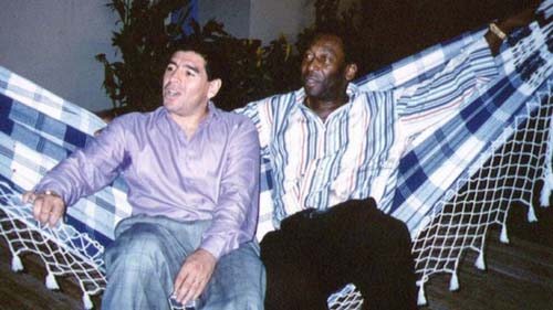 Como nasceu a rivalidade entre Maradona e Pelé - e o que há de verdade nela