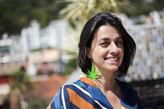 Margarete Brito, a mãe que luta pelo acesso à maconha medicinal no Brasil