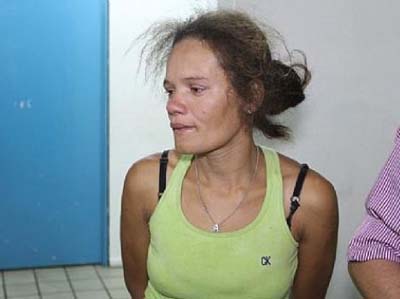 Após ter o braço quebrado pela mãe, menino pede para ela 'ficar boa'