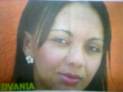 Jovem some quando sai para comprar presente do namorado