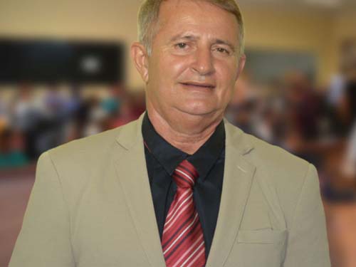 Vereador sofre infarto durante sessão na Câmara de Vereadores de Penedo