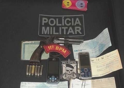 PM prende acusados de assaltos a lotérica e Caixa Aqui de Penedo
