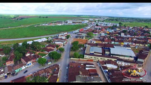 Jovem é esfaqueado durante show de Natal em Messias