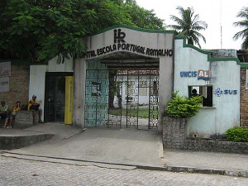 Mulher com esquizofrenia dopa marido e tenta matá-lo com golpes de faca