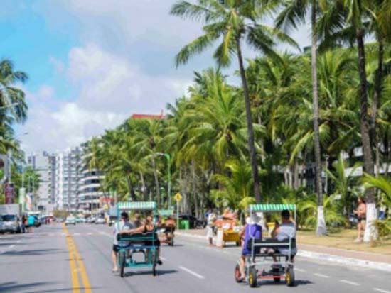 Juiz proíbe atos de propaganda eleitoral na 'rua fechada' neste domingo