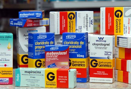 Aumento represado no preço dos remédios assusta consumidores
