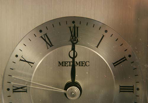 Termina horário de verão e alguns estados vão atrasar relógio em uma hora 