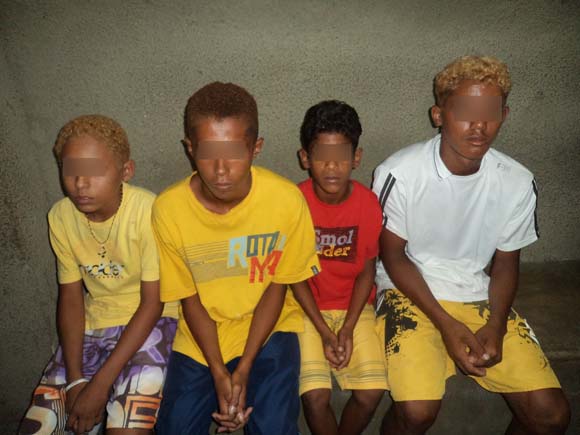 Polícia de União deteve quadrilha infanto juvenil vendendo drogas defronte ao 2º BPM; um dos trarficantes tem apenas 11 anos de idade 