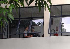 Menor ferido durante latrocínio em farmácia é apreendido em hospital