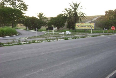 Obras e desvios na rodovia BR-101 facilitam assaltos