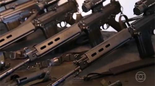 Furto de metralhadoras é inaceitável e missão não termina enquanto não forem recuperadas, diz comandante do Exército