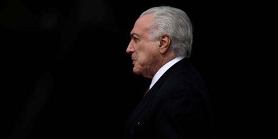 Jucá, Eunício, Meirelles: Aliados abandonam Temer para sobreviver
