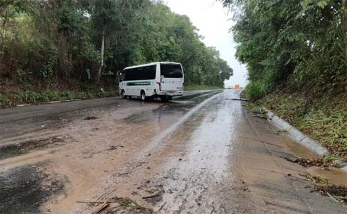 Chuva provoca acidente em Murici e gera alerta nas estradas de Alagoas
