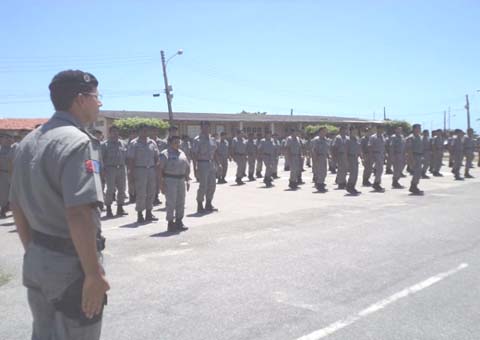 Governo sanciona projeto de lei para contratação de policiais da reserva