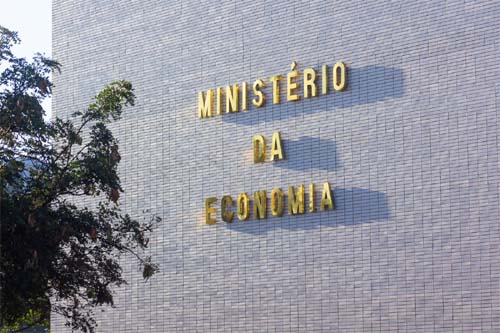 Governo preserva Zona Franca de Manaus em novo decreto sobre corte do IPI