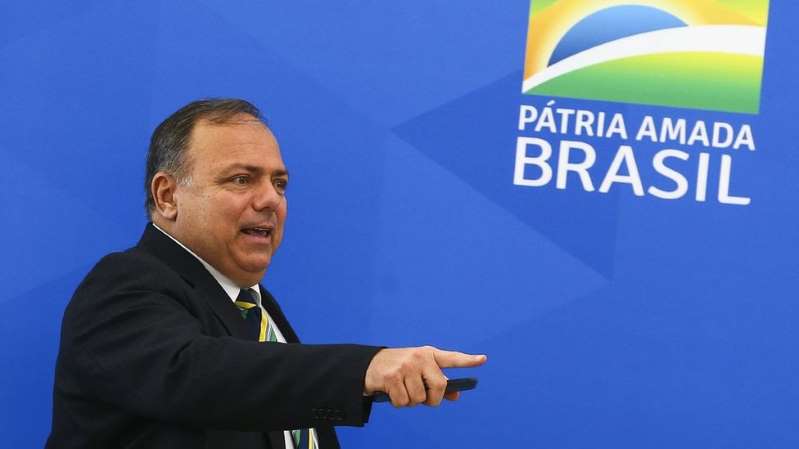 Como os países estão usando militares para planejar vacinação contra covid