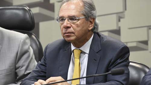 Paulo Guedes envia time para barrar desidratação