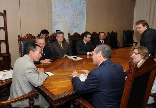 Ministro manda abrir novo edital de licitação para obras na BR-101