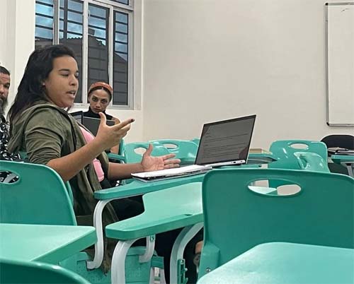 'Inferno mental': mestranda relata tratamento da ansiedade em meio à pressão da vida acadêmica