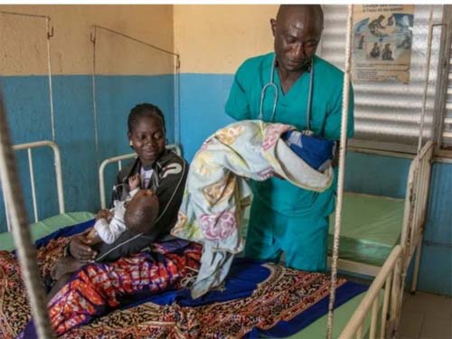 Meio milhão de crianças morrem por ano na África por falta de vacinas, alerta CDC África