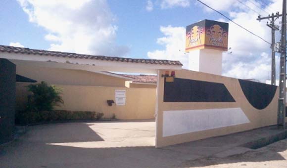 Polícia investiga morte de professor do Cesmac em quarto de motel