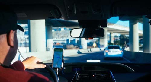 Alta no combustível leva motoristas de apps a prejuízos e desistência