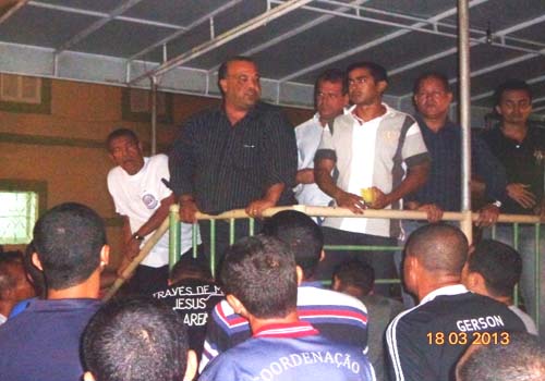 Sem avanço com o Governo, militares voltam a acampar em frente à Segesp