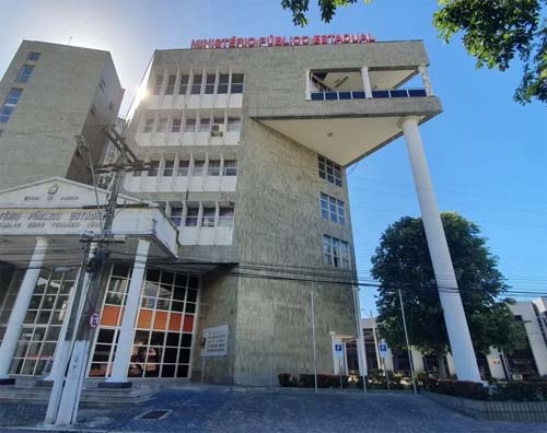 MP recomenda a extinção de cargos comissionados na Câmara de Feira Grande