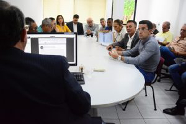 MPT solicita que Ipaseal solucione pagamento de repasses atrasados a hospitais de Alagoas