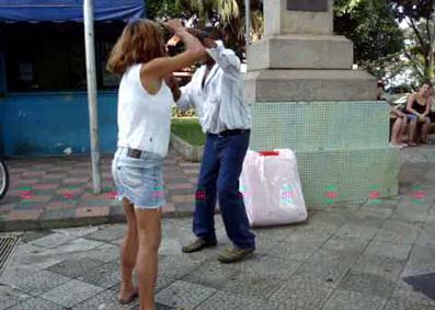 Homem apanha da ex-esposa e é levado para hospital