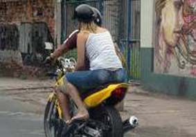 Dupla invade casa, mata agricultor e foge levando a esposa da vítima