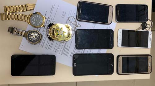 Polícia Civil prende dupla e recupera moto e celulares roubados em Murici
