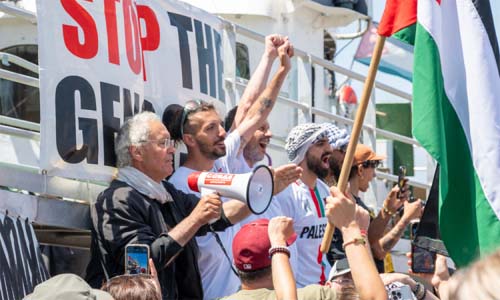 Navio com ajuda humanitária para Gaza parte da Itália com ativistas e suprimentos médicos