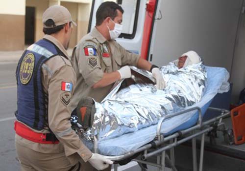 Aposentado é agredido a pauladas durante bebedeira no Barro Duro