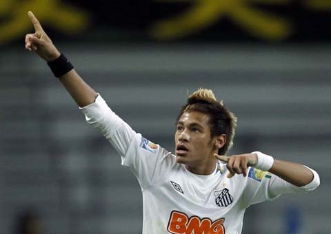 Em jogo movimentado, Santos bate o Kashiwa e está na final do mundial