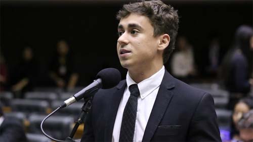 Político faz declarações preocupantes após visita a Bolsonaro na prisão