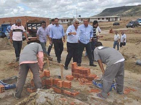 Nonô se reúne com prefeitos de municípios atingidos pelas cheias