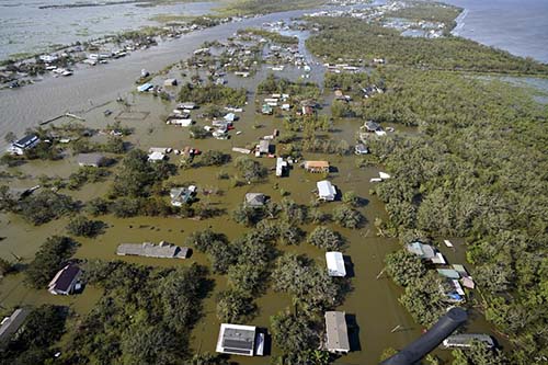 Tempestade Ida faz Nova York declarar estado de emergência
