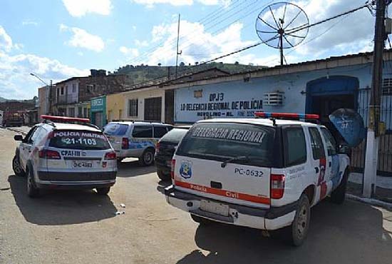 Quatro dias após atentado, menor de 14 anos é morto na frente do pai