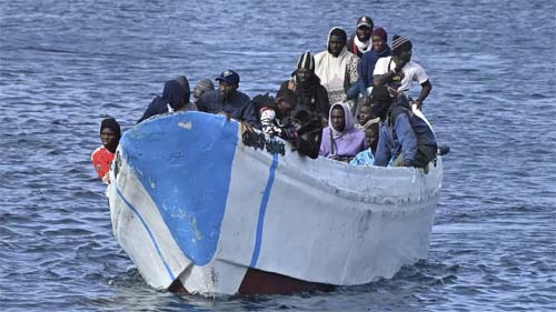 Novo naufrágio perto de Tenerife faz pelo menos 5 mortos. 68 migrantes foram resgatados com vida